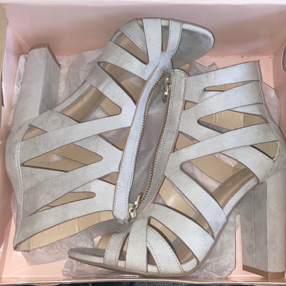 Gray heels (Brand new)